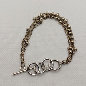 Elegant Silver Chain Bracelet